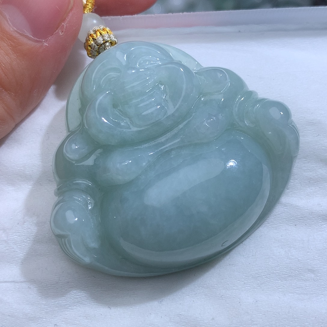 翡翠未镶嵌颈饰1796。