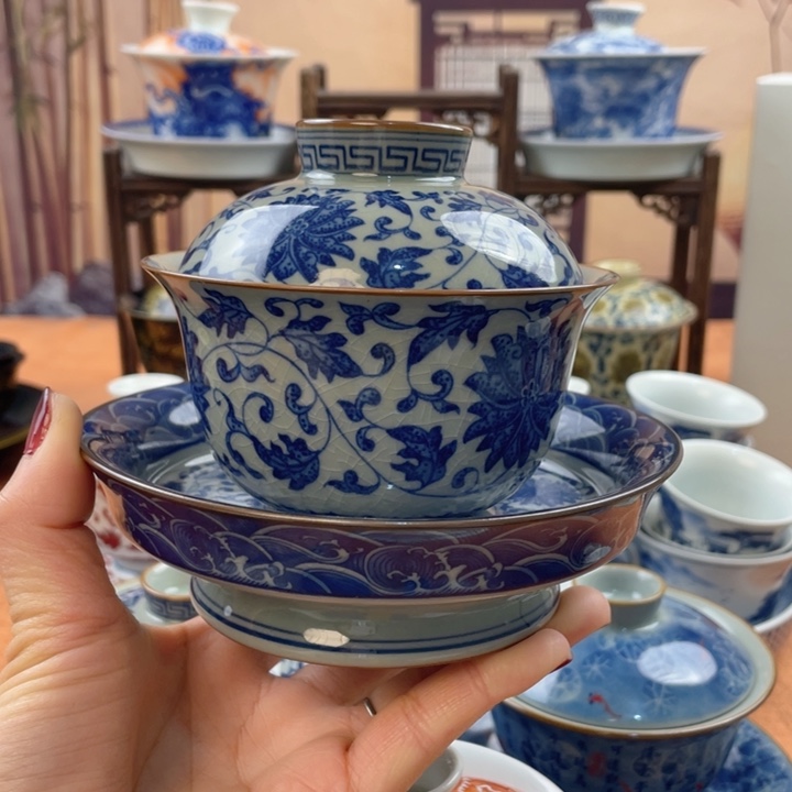 陶摆件老陶泥缠枝莲高足元宝盖碗