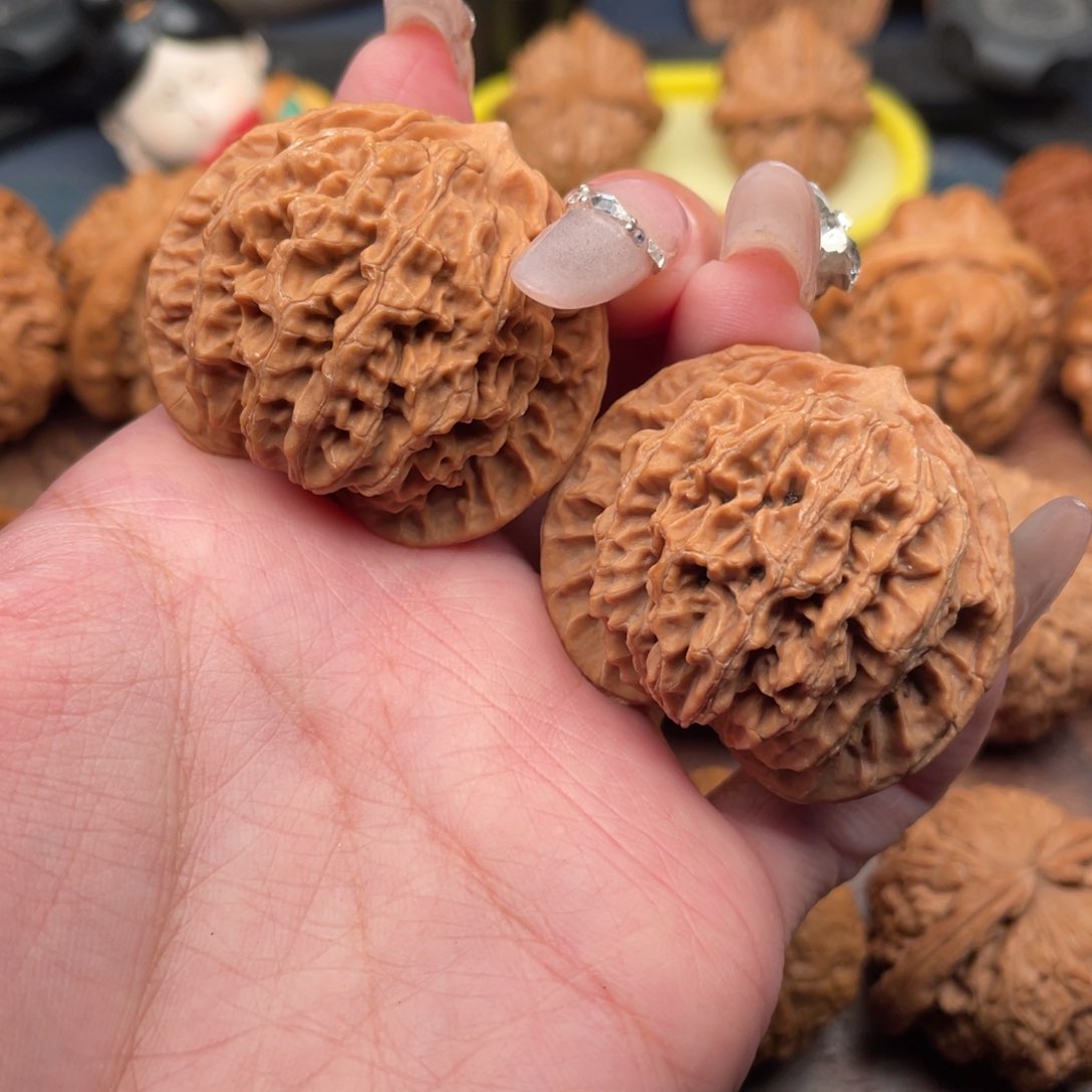 文玩核桃吊坠全品，桃心桩，盘龙纹狮子头41