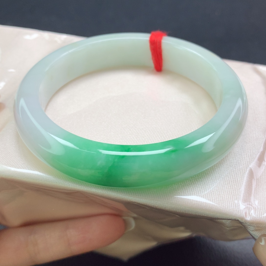 翡翠手镯未镶嵌（25号）