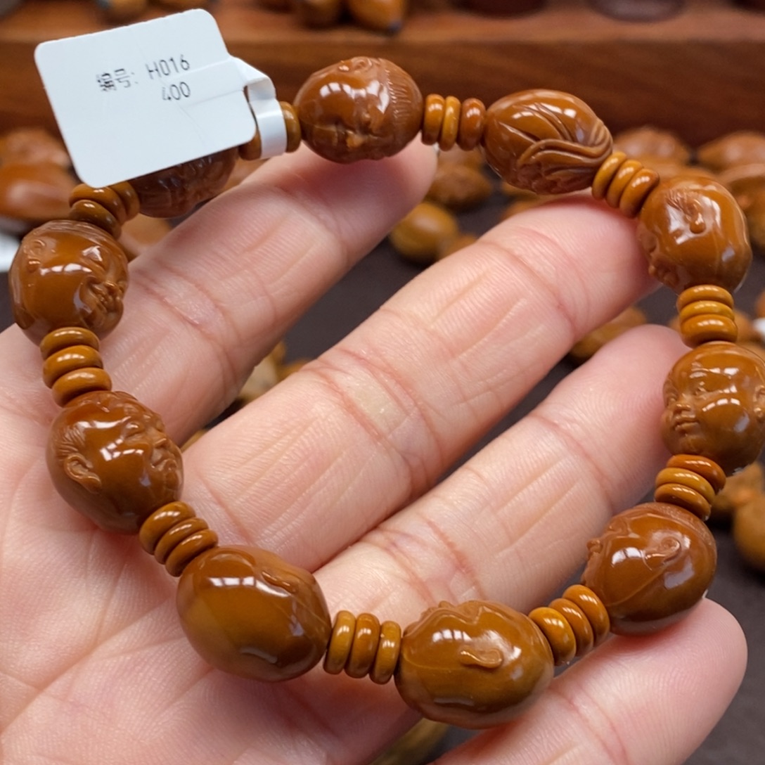1.3小童子橄榄核手串