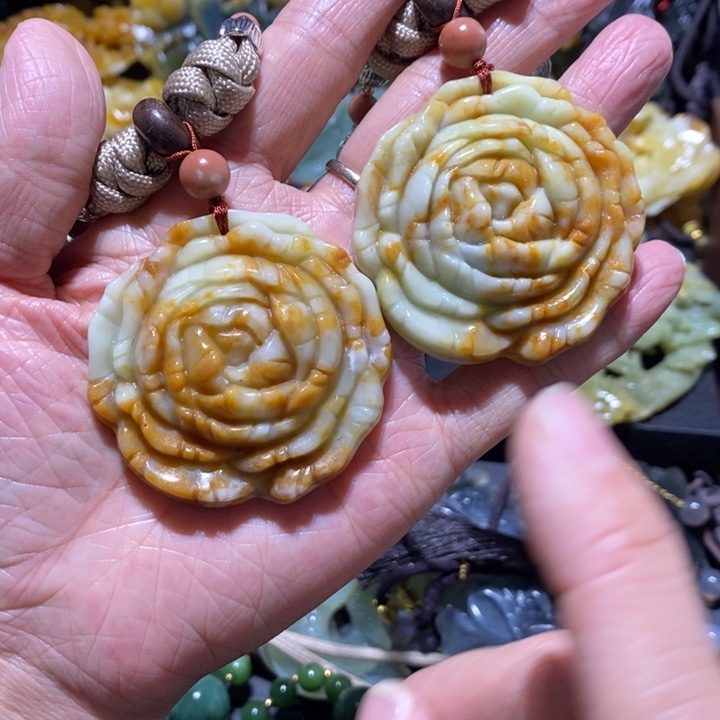 岫玉岫玉吊坠未镶嵌