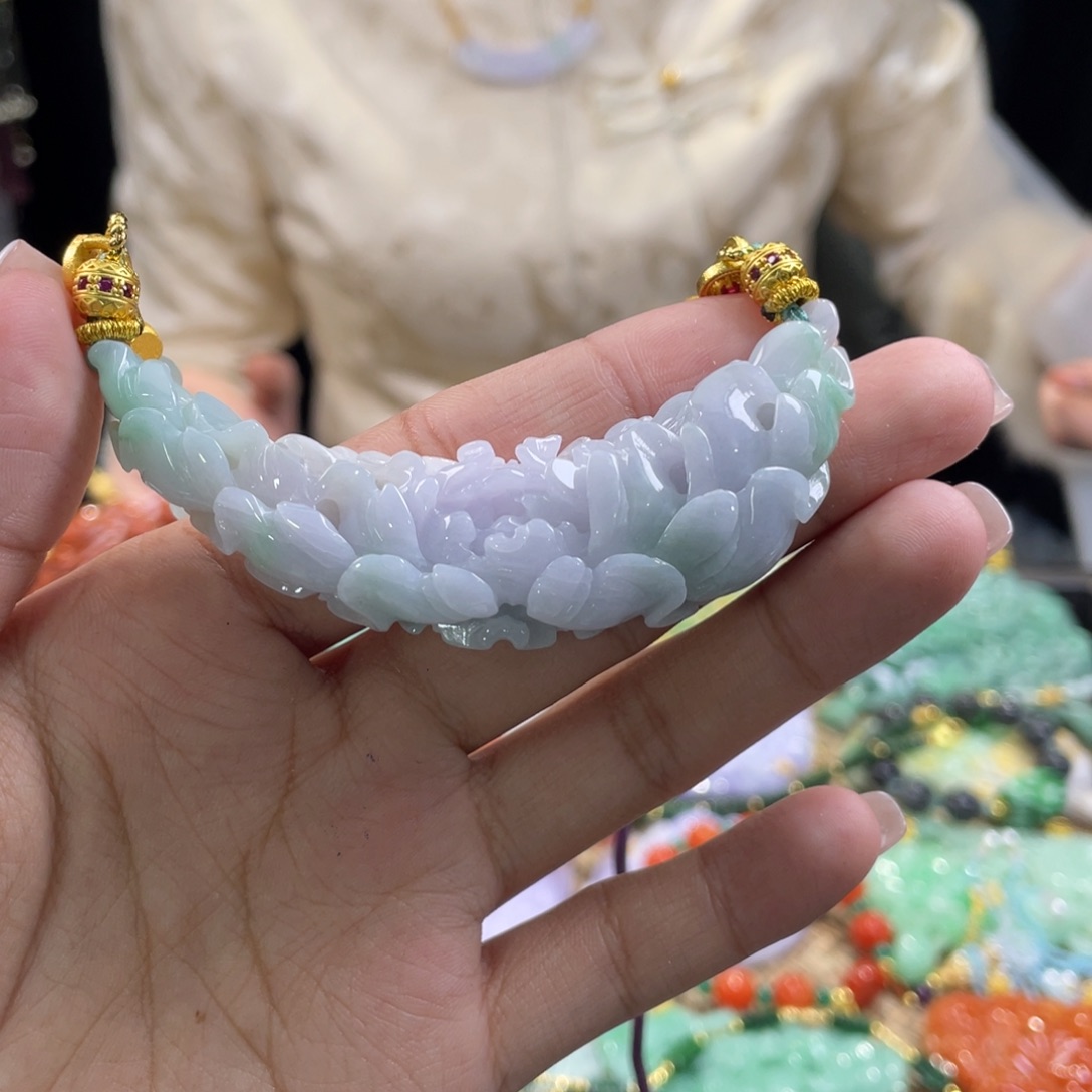 翡翠颈饰未镶嵌代编织