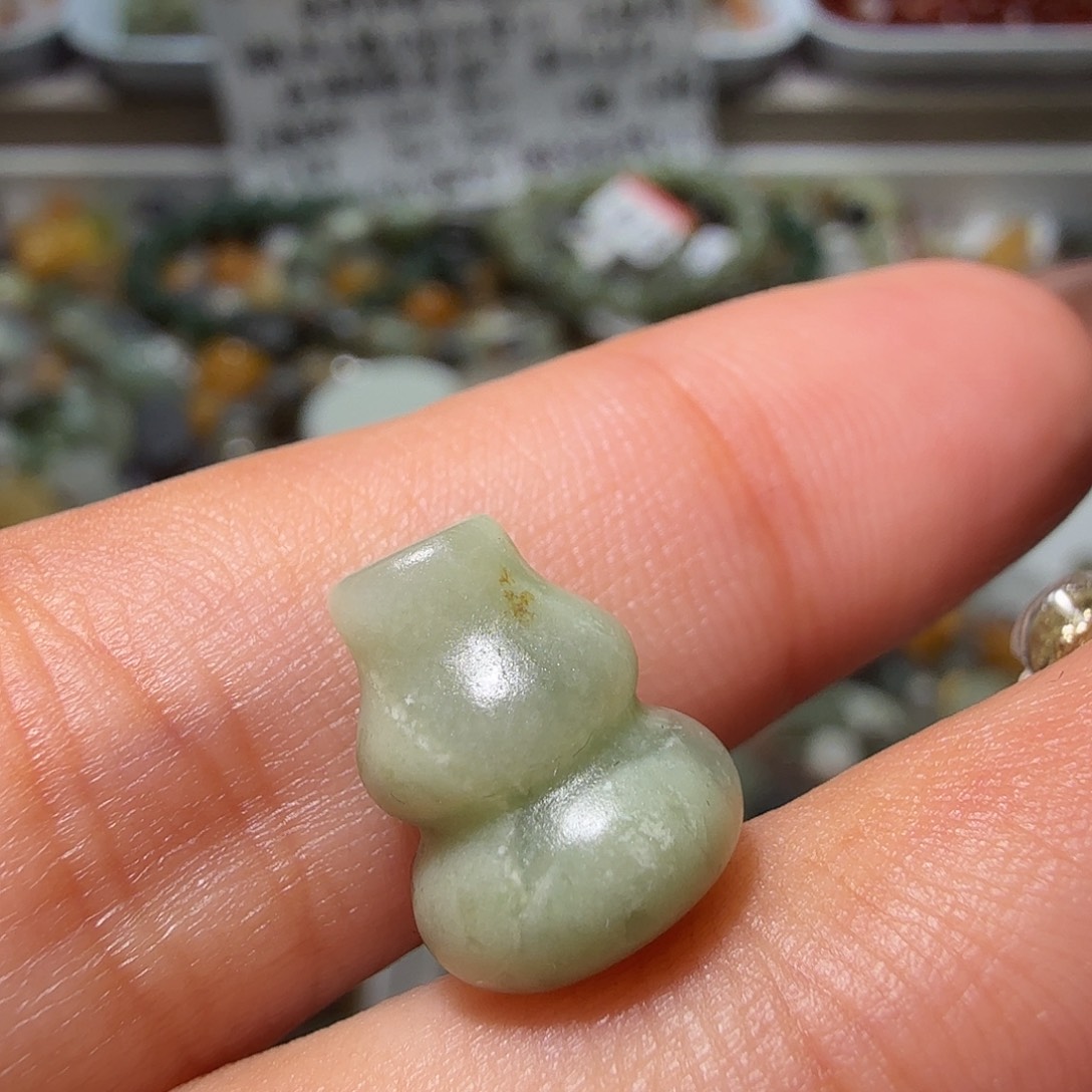 和田玉未镶嵌珠宝奇石