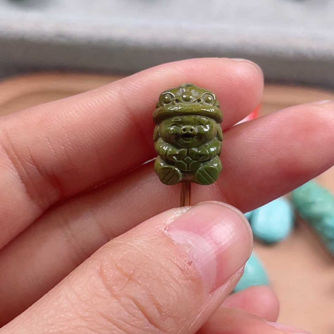 叮****绿松石未镶嵌珠宝奇石