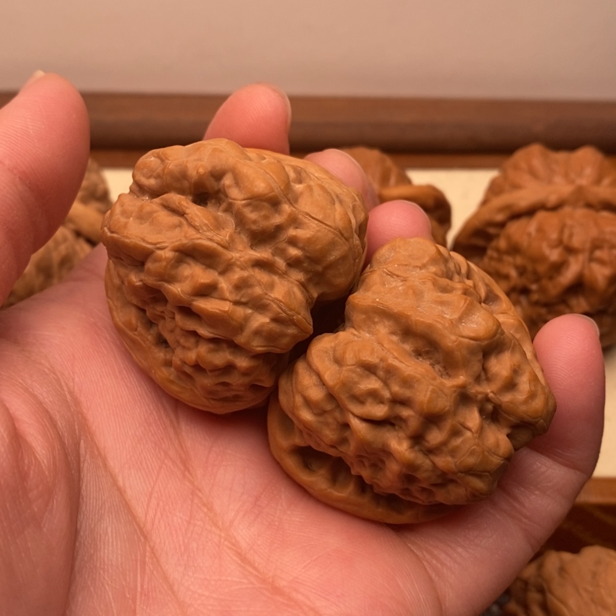 【闪购商品】把件文玩核桃开背边40左右