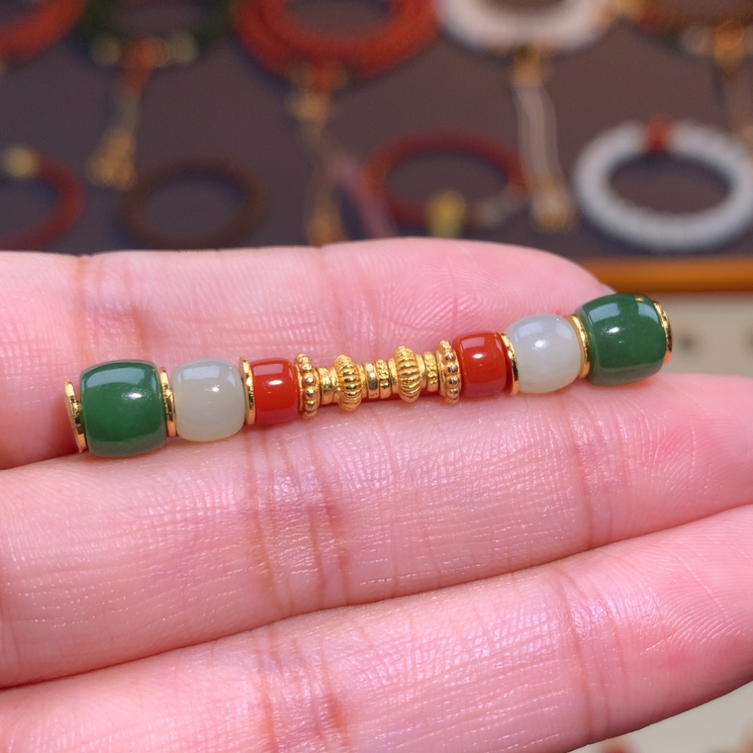 南红玛瑙未镶嵌颈饰