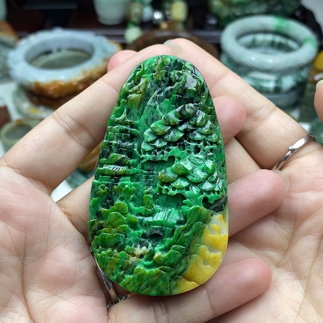 颈饰未镶嵌翡翠此****由牌子