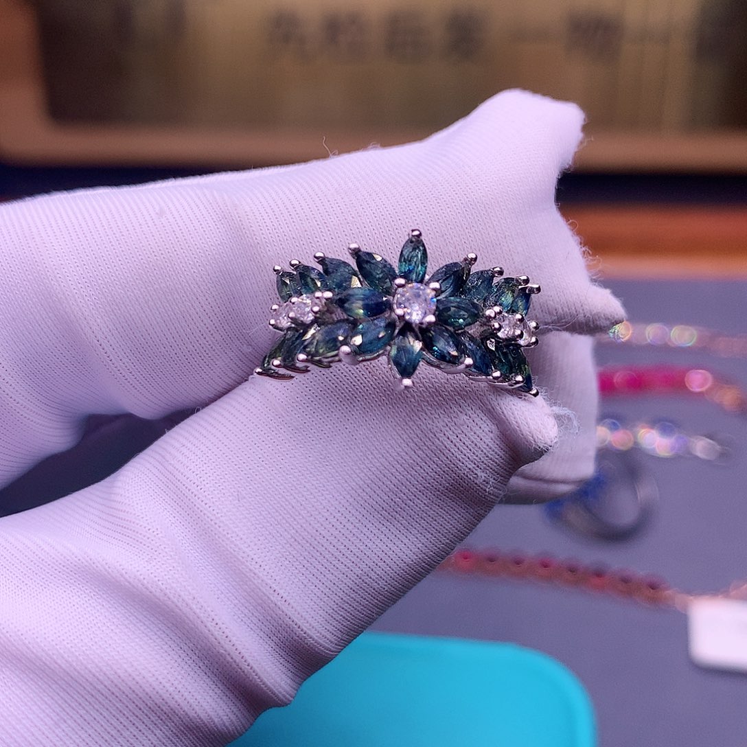 蓝宝石戒指银S925镶嵌
