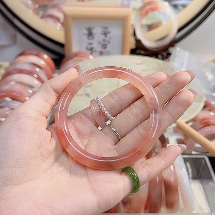 石英质玉手镯未镶嵌宁**雨