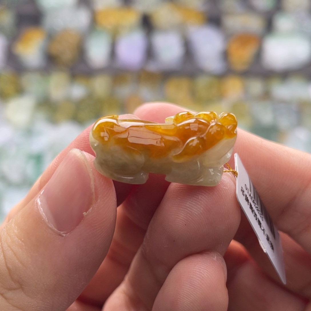 颈饰未镶嵌翡翠貔貅3