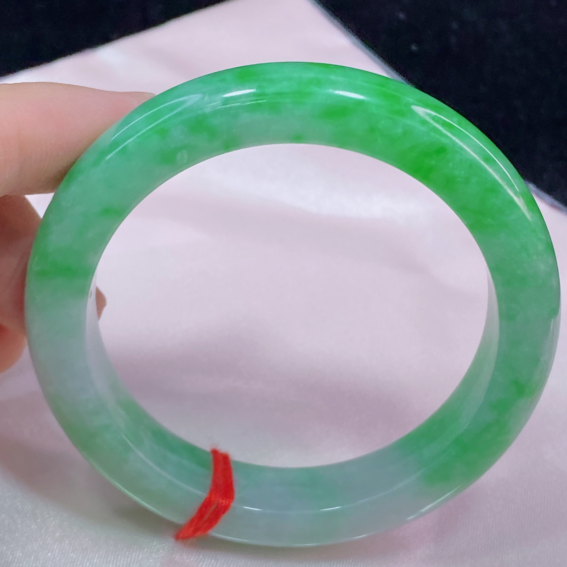 缅甸天然A货翡翠手镯冰透高端高货毕业高大上正阳绿色标级别5556