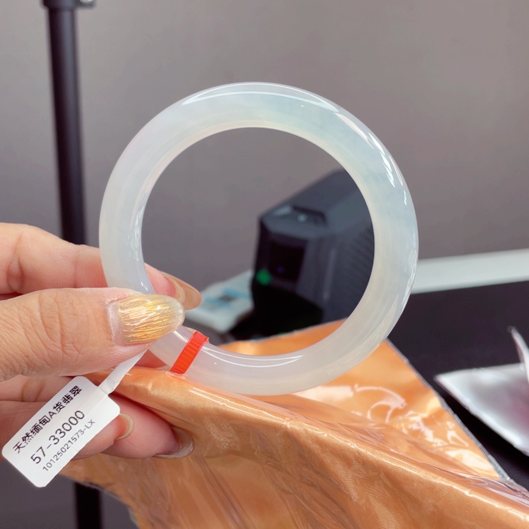 翡翠手镯未镶嵌起光冰透白月光圆条57-58性价比超高必拍