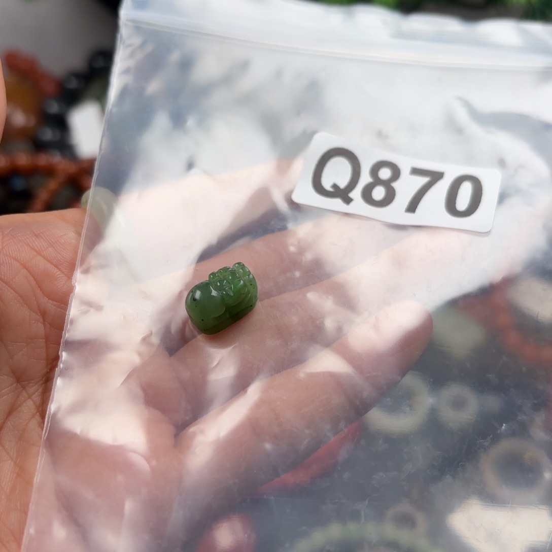 和田玉未镶嵌珠宝奇石