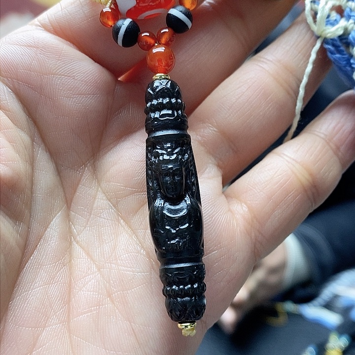 玛瑙/玉髓颈饰合金