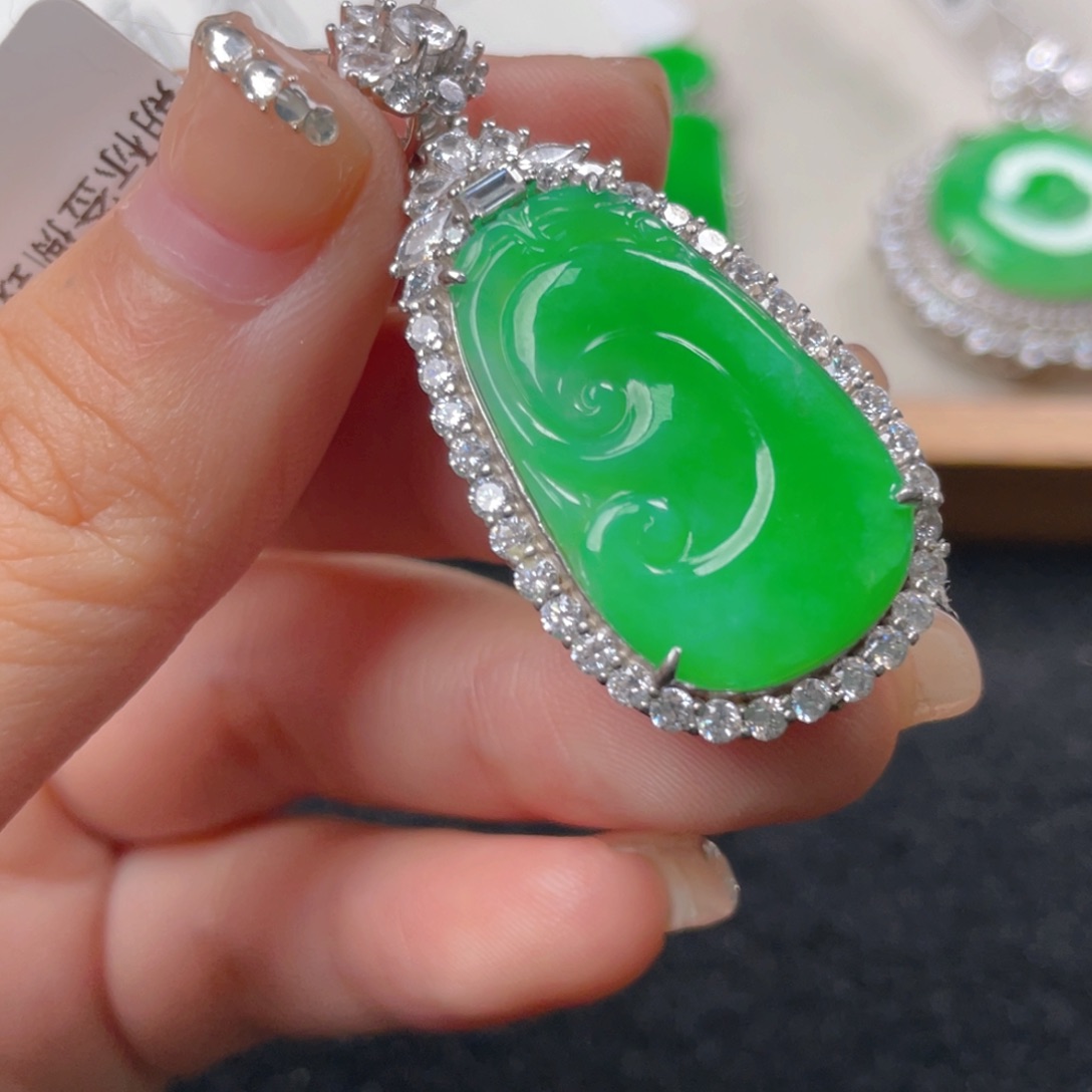 翡翠颈饰银S925镶嵌j j j j j