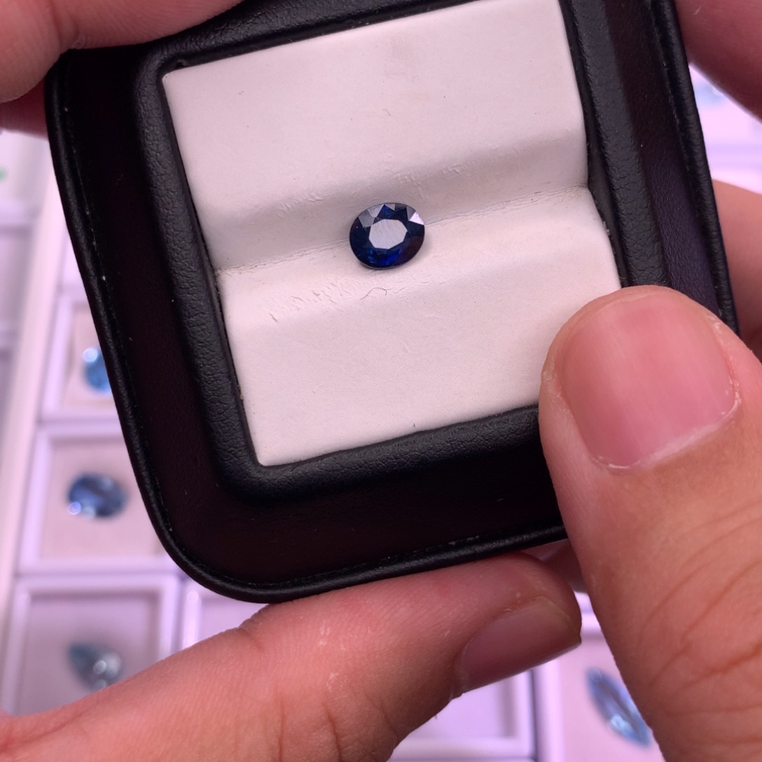 蓝宝石裸石未镶嵌1.25