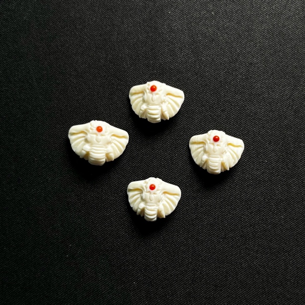 PB039 象神背云 只做天然猛犸牙 约珠径15*对孔11*厚度8mm