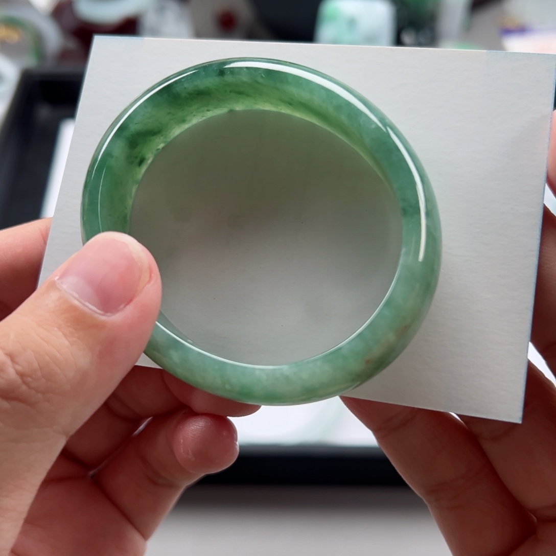 翡翠手镯未镶嵌54.3*45.3*14.5*6.4