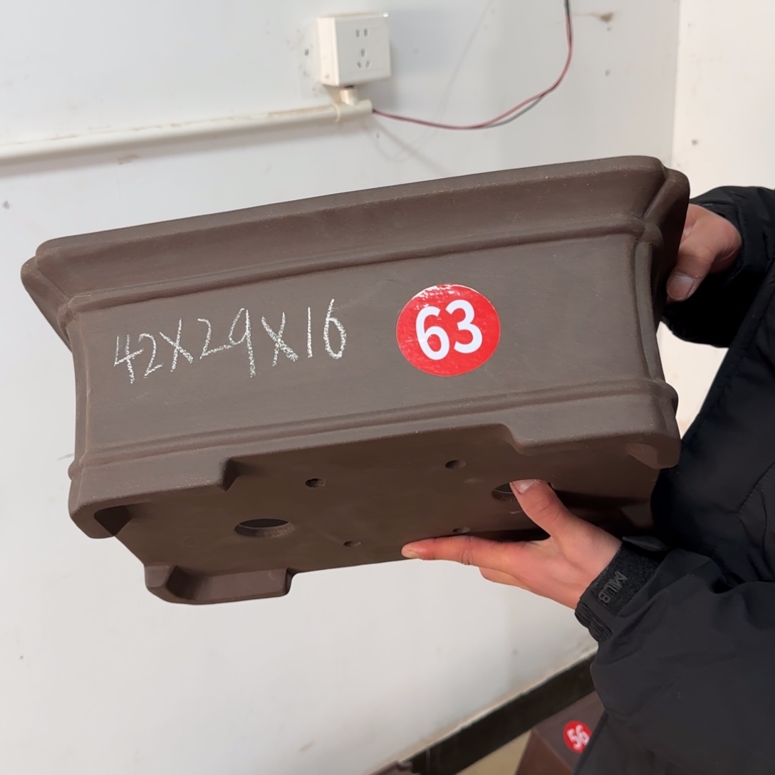 紫砂花盆呜呜呜呜