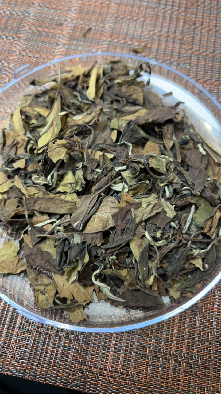 2018抛荒白露寿眉 一斤盒装福鼎白茶散