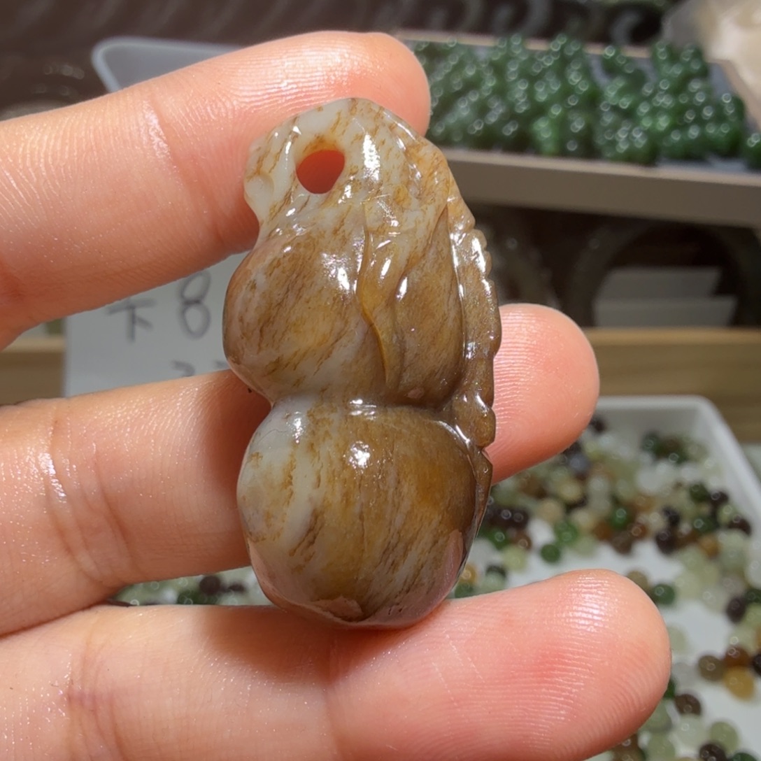 和田玉未镶嵌珠宝奇石