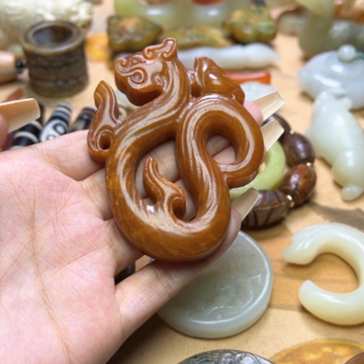 【闪购商品】蛇纹石玉颈饰未镶嵌