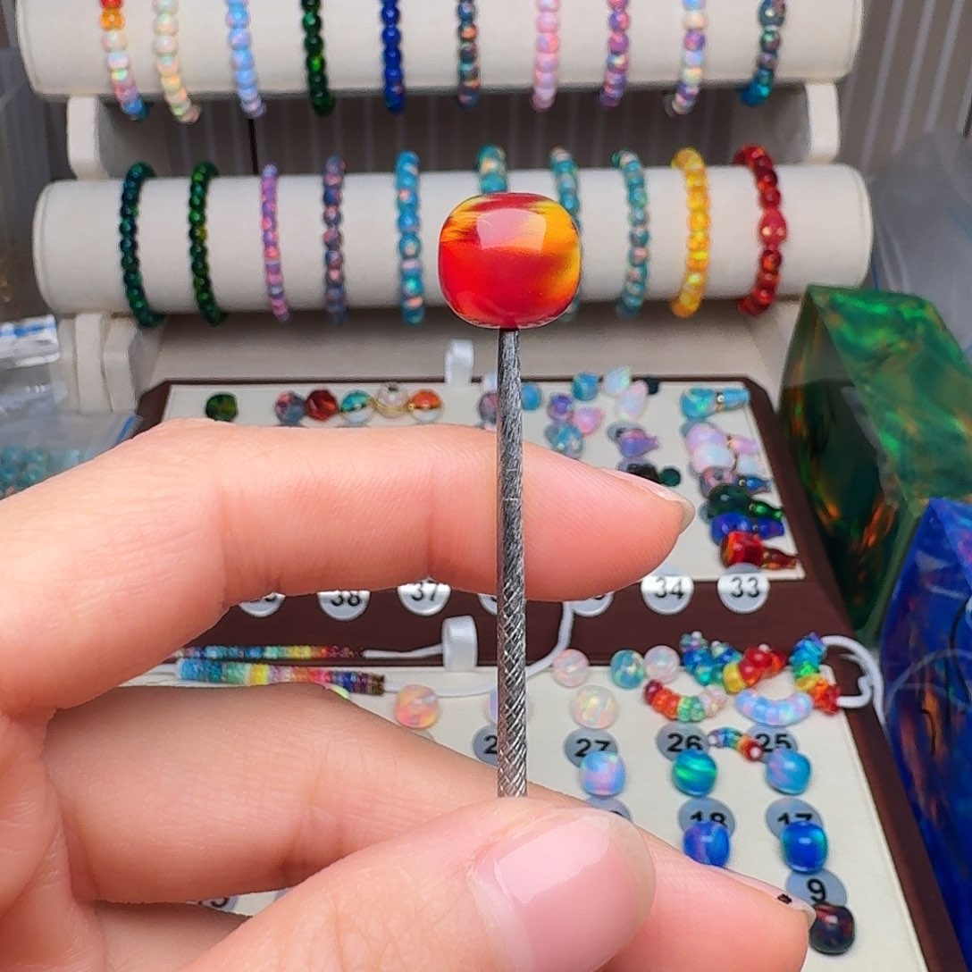 树脂制品人造欧泊卡12老型火焰红单颗