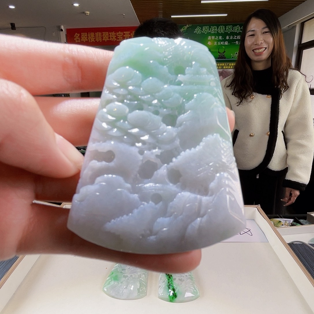 颈饰未镶嵌翡翠翡翠