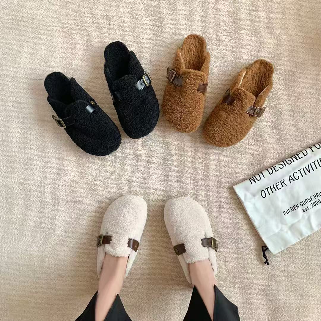 【ZH】奶甜栗~复古真皮扣带勃肯女鞋包头毛毛半拖鞋12121