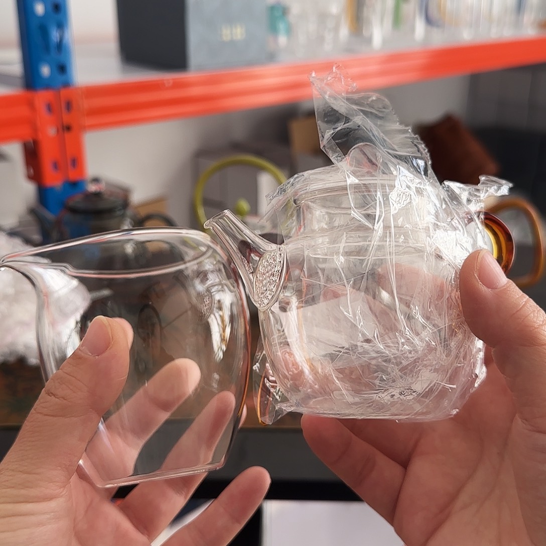 城***439一套样品苹果壶琥珀加公道杯微瑕