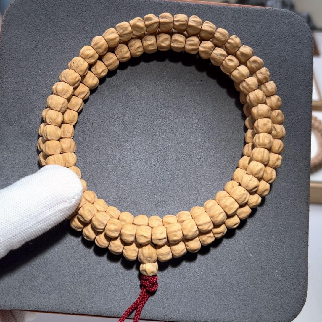 柏香籽/百香籽吊坠玉莲花