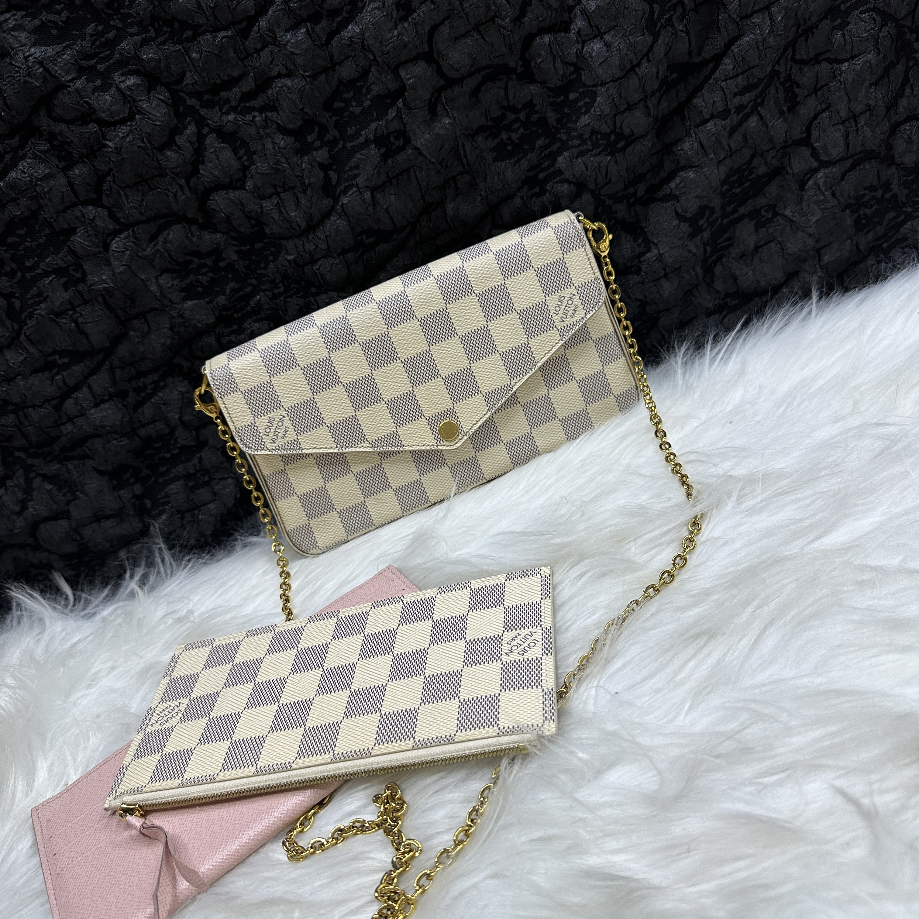 95新 LV 大喜/lv信封中号单肩斜挎包