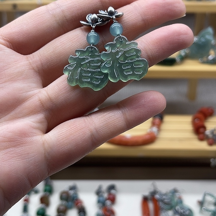 翡翠未镶嵌耳饰8888888