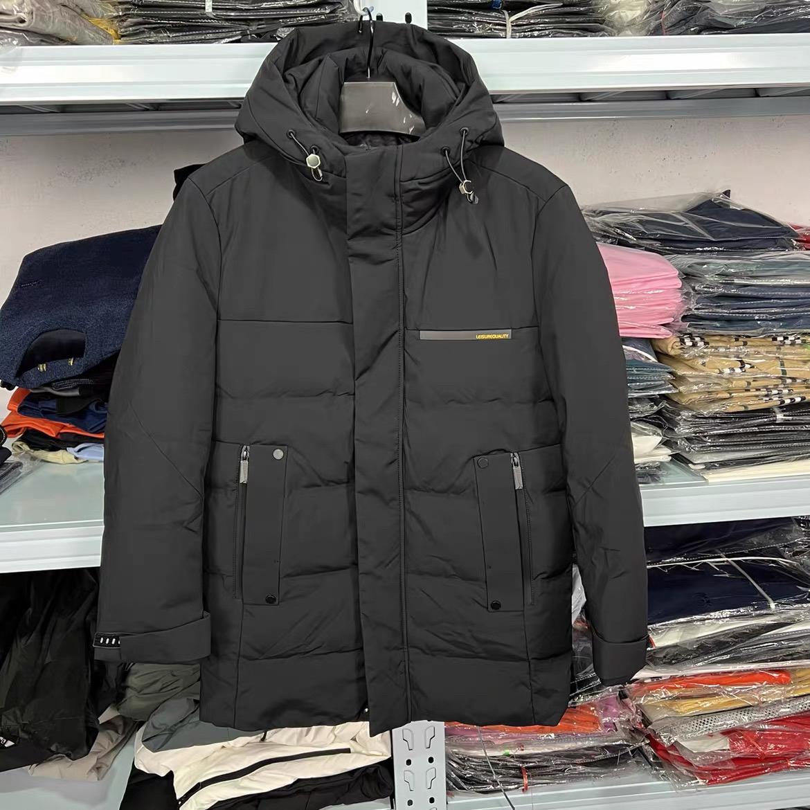 8508撤柜H剪标黑色带帽拉链冬季男士外套中长款羽绒服黄标