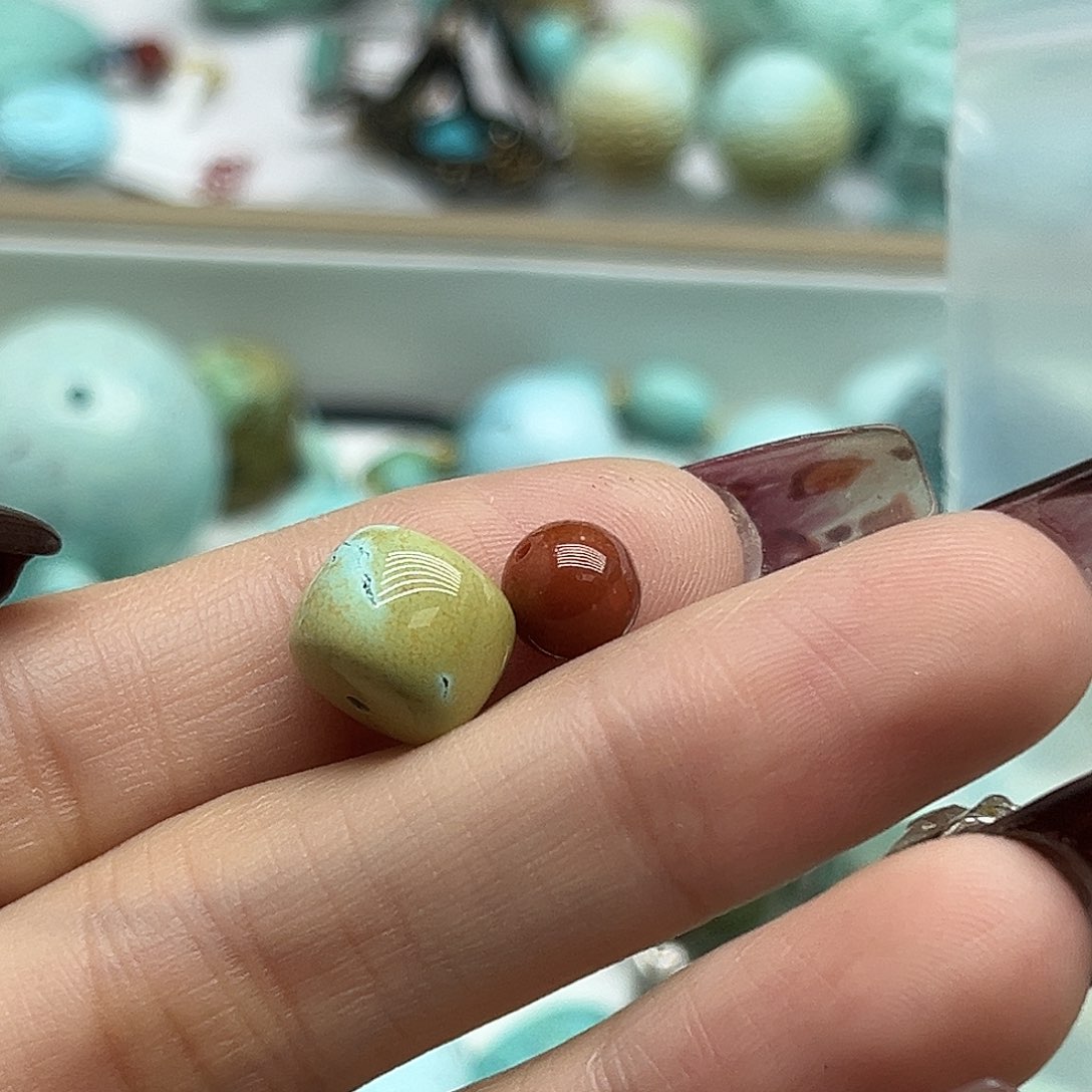 南红玛瑙未镶嵌珠宝奇石