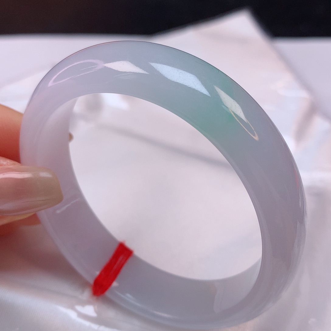 【闪购商品】翡翠手镯未镶嵌55贵妃手镯