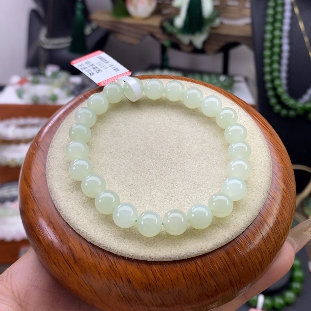 和田玉浅晴8mm未镶嵌