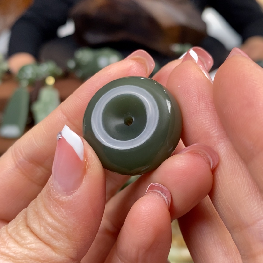 和田玉挂件未镶嵌君*笑