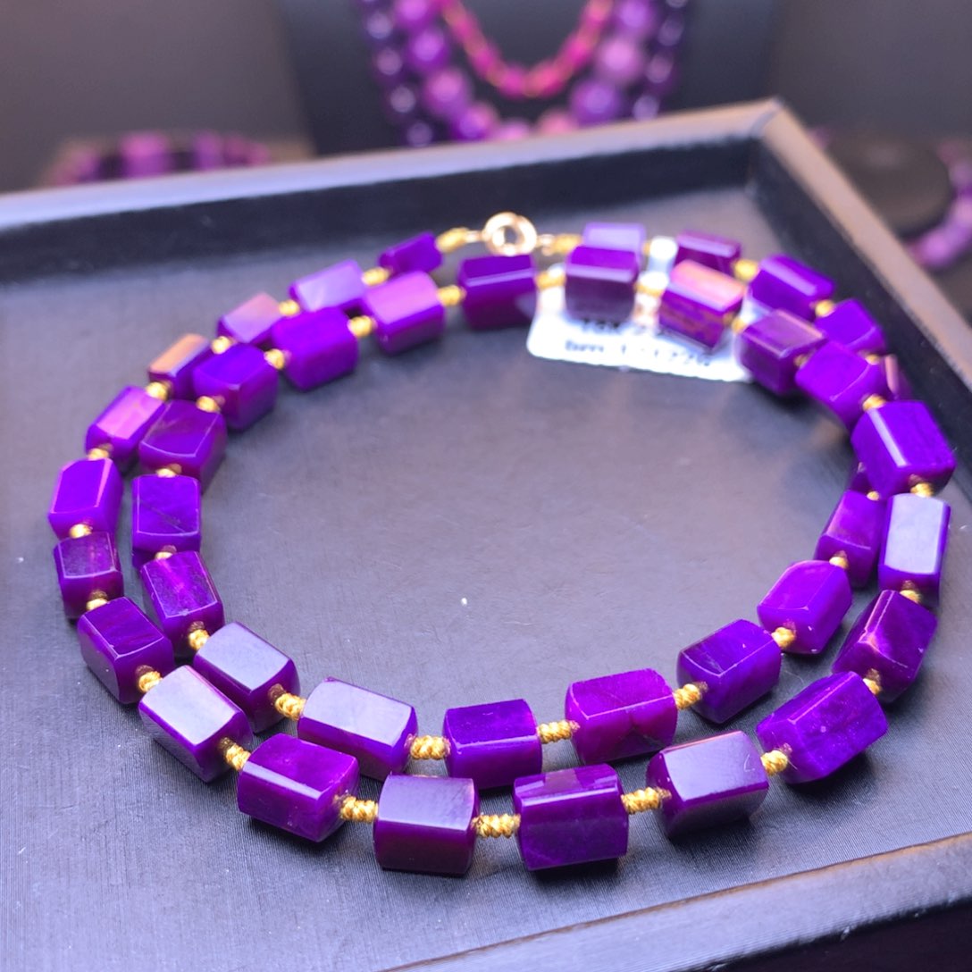 苏纪石（舒俱来）项链18K金镶嵌