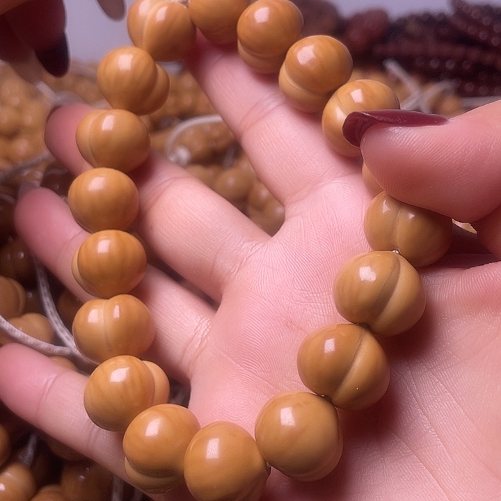 x****猴头核桃手串16尺寸镜面柯基屁桃手持全品无暇