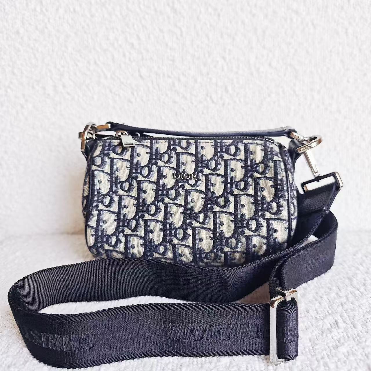 99新 DIOR/迪奥 老花roller圆筒包