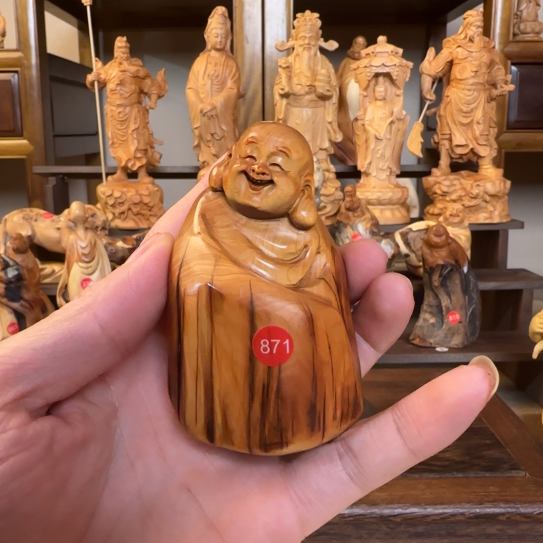 崖柏小木匠艺雕一物一拍