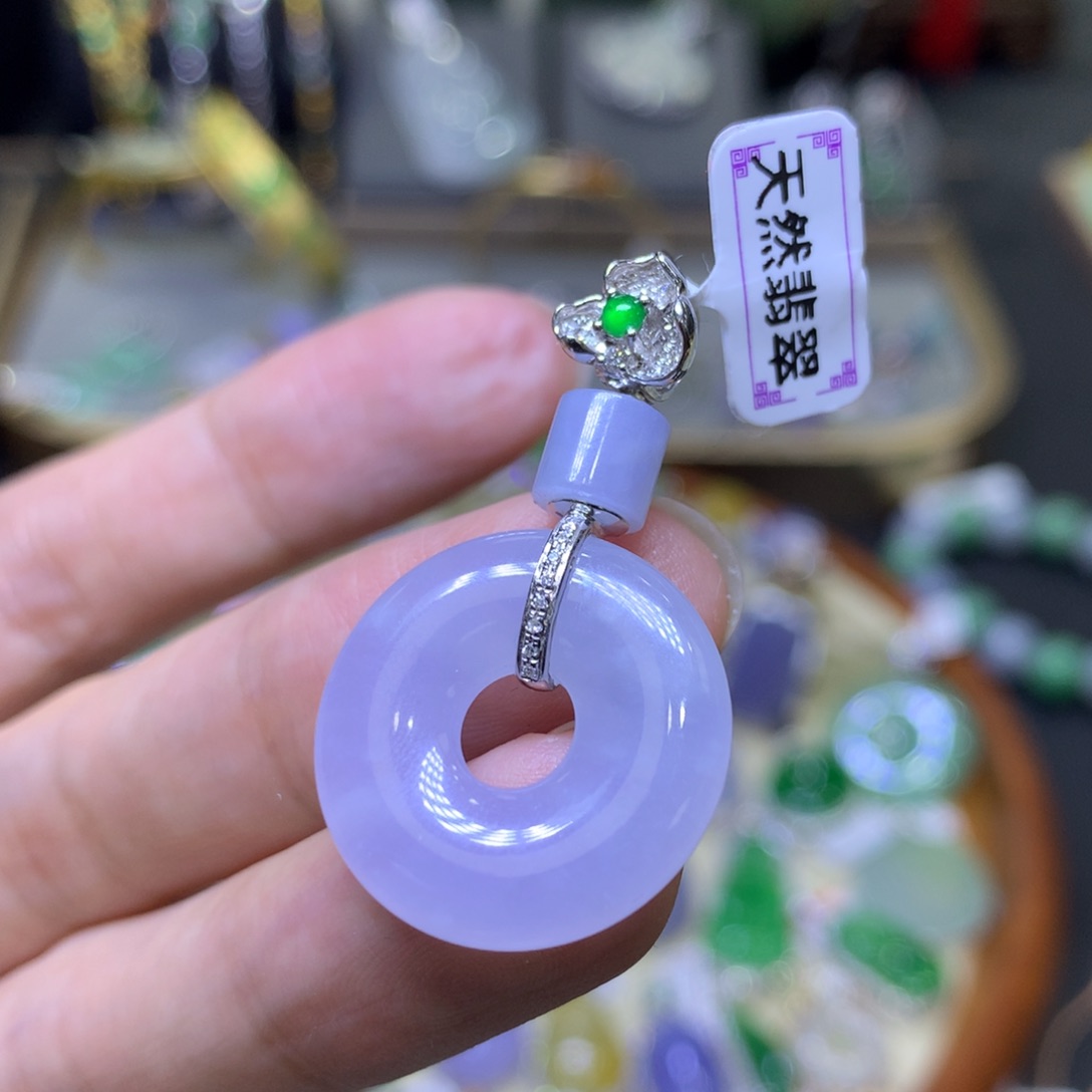 翡翠18K金镶嵌颈饰翡翠吊坠项链