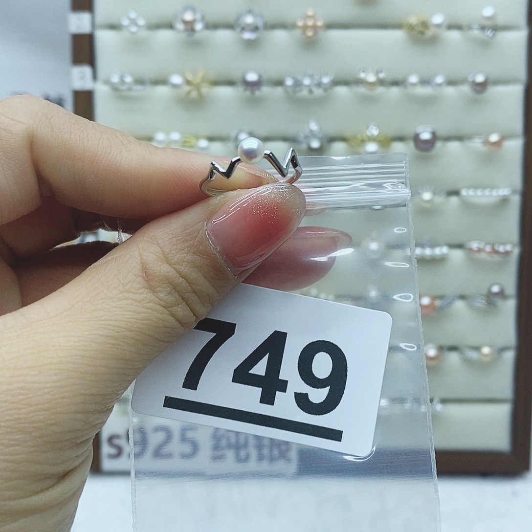 淡水珍珠戒指银S925镶嵌百****鬣749