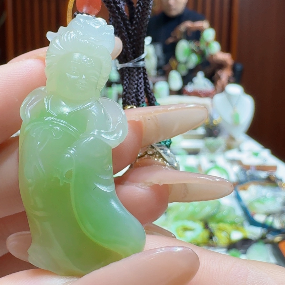 和田玉翠青冰底唐女未镶嵌