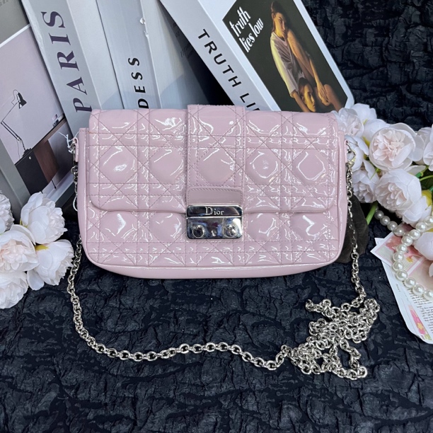 95新 DIOR/迪奥 迪奥粉色漆皮斜挎包
