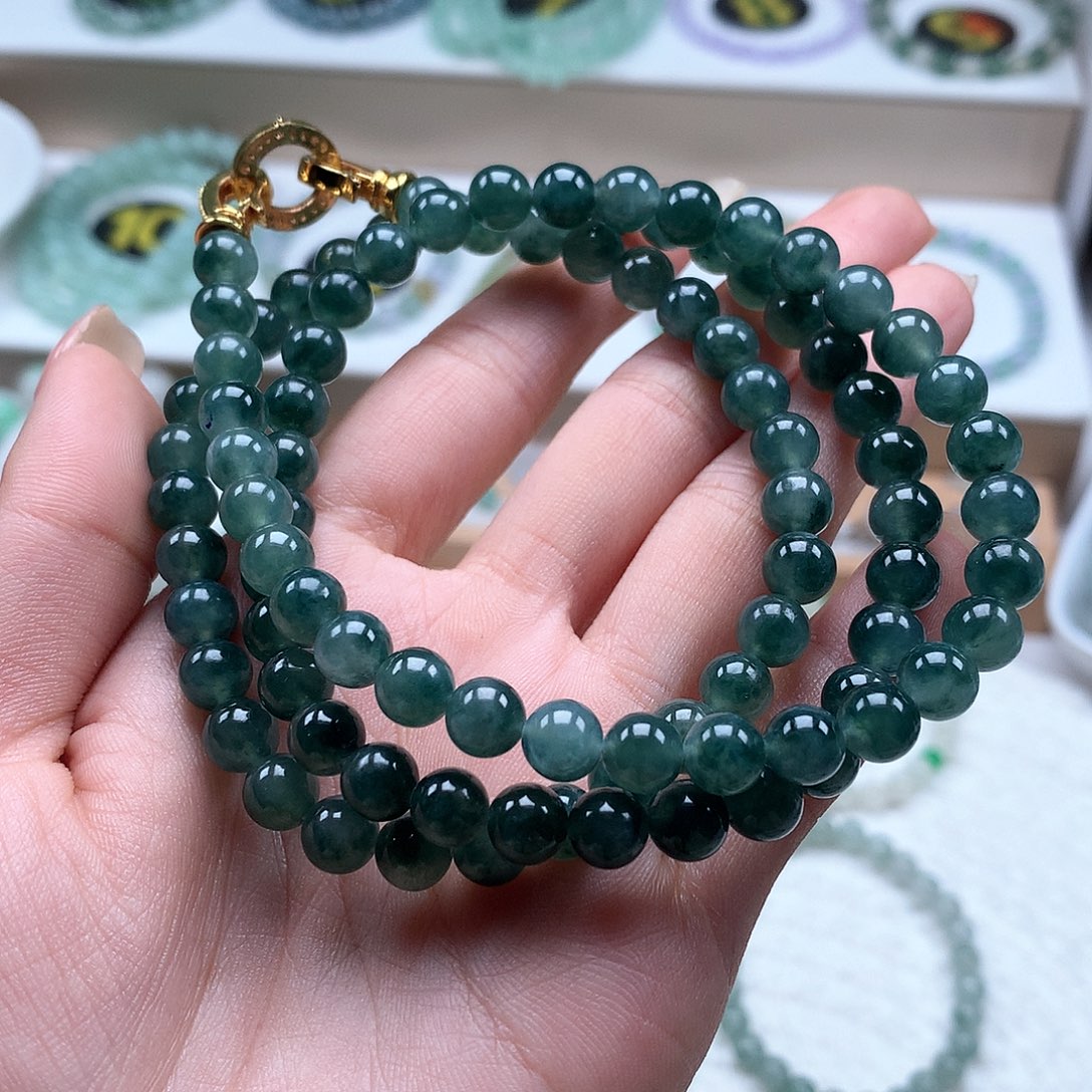 R***s翡翠未镶嵌手串飘花6.5