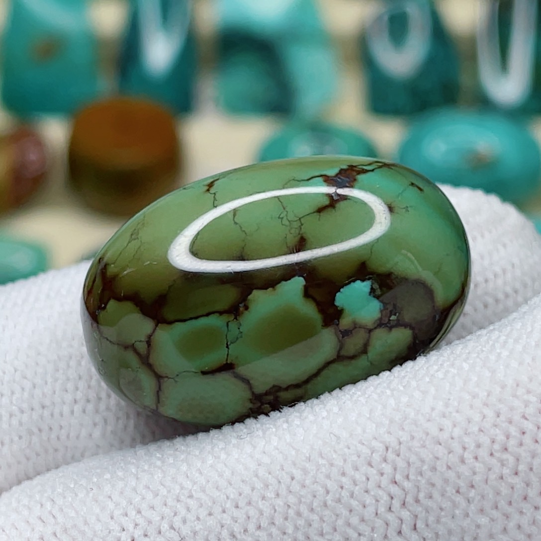 未镶嵌绿松石珠宝奇石