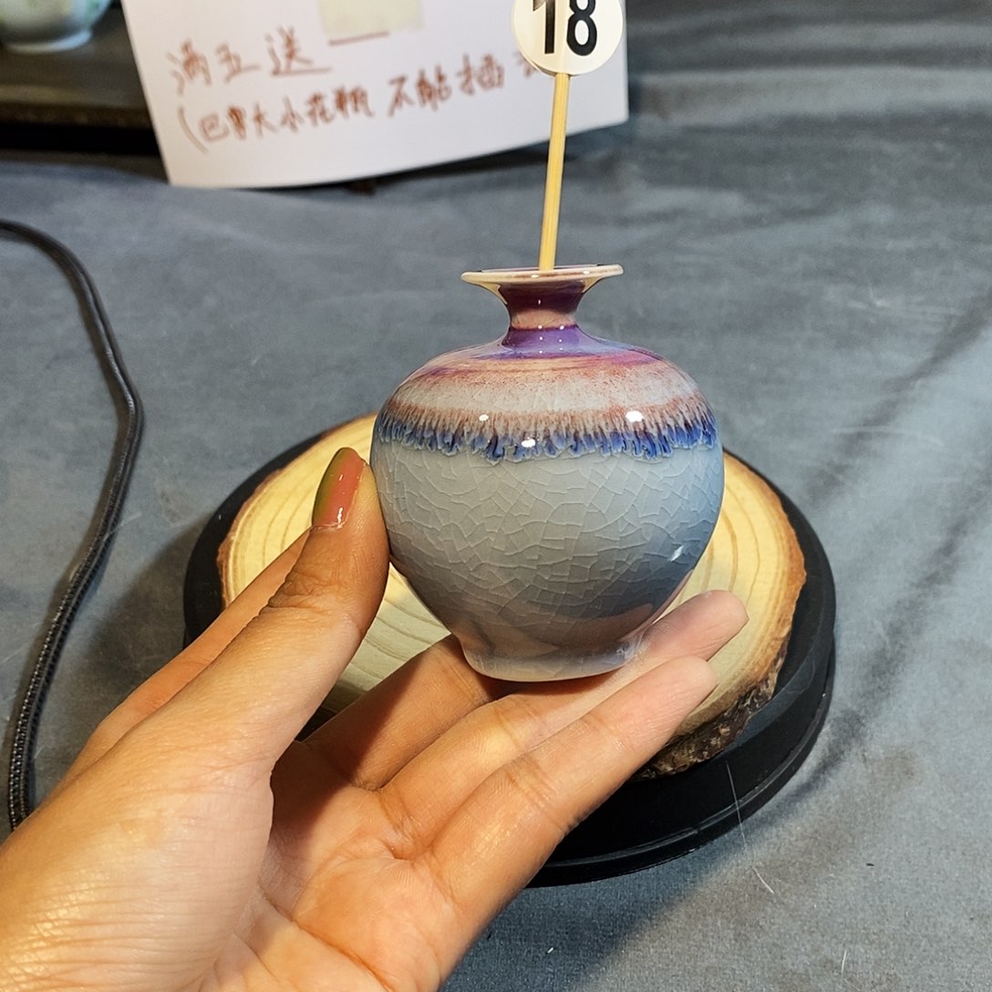 摆件巴掌大不插花景德镇高温陶瓷小花器